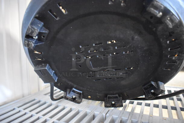 Proctor Silex Chrome Finish Countertop Rice Cooker. 18x14x16. Tested and Powers On But Does Not Get Warm - Image 6 of 6