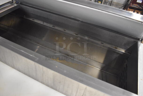 Avantco 178PICL2 Stainless Steel Commercial Pizza Prep Table w/ Oversized Cutting Board on Commercial Casters. 115 Volts, 1 Phase. 71x37x46. Tested and Working! - Image 6 of 9