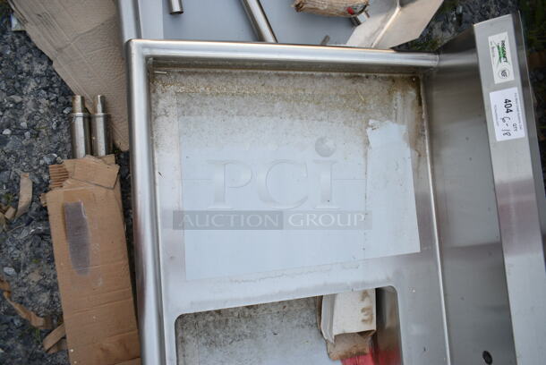 BRAND NEW SCRATCH AND DENT! Regency 600DDT48L 16 Gauge 4' Soiled / Dirty Dish Table - Left Drainboard  - Image 4 of 6
