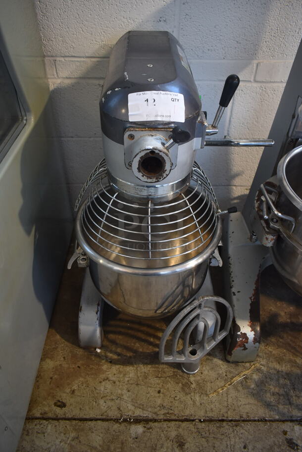 General GEM120 Metal Commercial Floor Style 20 Quart Planetary Dough Mixer w/ Stainless Steel Mixing Bowl, Bowl Guard and Paddle Attachments. 110 Volts, 1 Phase.  Tested and Working! - Image 2 of 7
