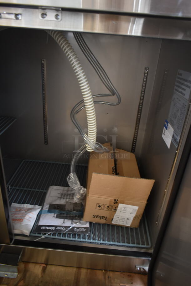 BRAND NEW SCRATCH AND DENT! Avantco 177UDD3HCS Stainless Steel Commercial Kegerator / Beer Dispenser with (2) 2 Tap Towers - (3) 1/2 Keg Capacity. 115 Volts, 1 Phase. Tested and Working!  - Image 9 of 11