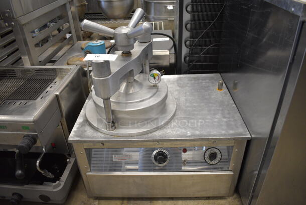 Metal Commercial Pressure Oven w/ Thermostatic Controls. 115 Volts, 1 Phase. 27x21x30