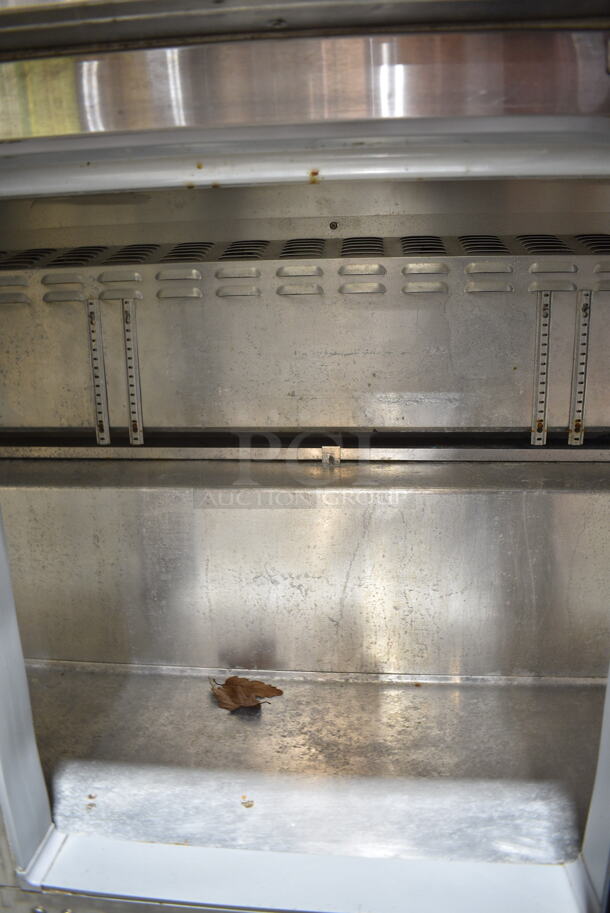 Continental SW72-GD Stainless Steel Commercial 3 Door Back Bar Cooler Merchandiser on Commercial Casters. 115 Volts, 1 Phase. Tested and Working! - Image 4 of 6