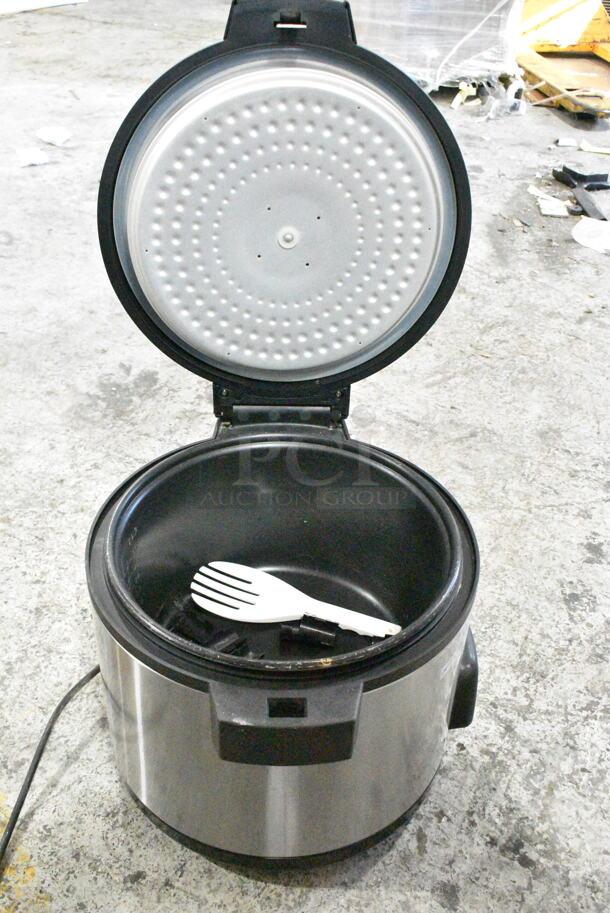 2019 Avantco 177RC60 Metal Countertop 60 Cup Rice Cooker. 120 Volts, 1 Phase. Tested and Working! - Image 3 of 6