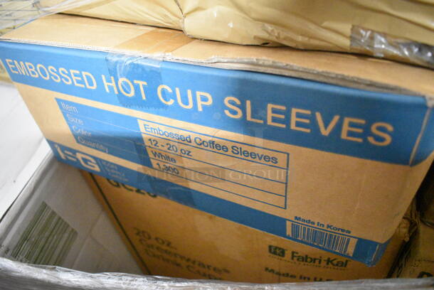 PALLET LOT of 28 BRAND NEW Boxes of Various Items Including Java Jacket Hot Cup Sleeves, Karat 8 oz PET Dessert Cups, Bakers Mark Donut Boxes, P16RLR 16 oz Solo Cups, Boardwalk 24 oz PET Cups, YCDL-08 Dome Lids, Insulated Paper Hot Cups. 28 Times Your Bid! - Image 4 of 12