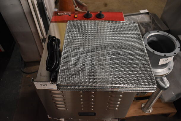 BRAND NEW SCRATCH AND DENT! 2023 Avantco 177EG30N Stainless Steel Commercial Countertop Ten Tray Food Dehydrator with Removable Door. 120 Volts, 1 Phase. Tested and Working! - Image 2 of 7