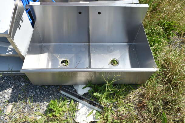 BRAND NEW SCRATCH AND DENT! Stainless Steel Commercial 2 Bay Sink. No Legs. Bays 24x24x12 - Image 3 of 7