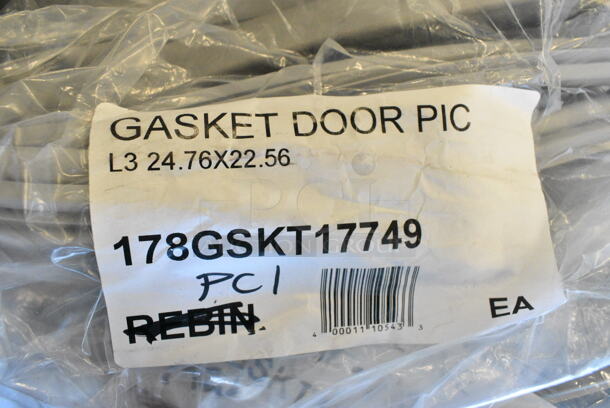 4 BRAND NEW SCRATCH AND DENT! Items Including Avantco 178GSKT17749 Vinyl Magnetic Door Gasket for PICL3 and PICL3-HC, Avantco 178GSKT11759 Vinyl Magnetic Door Gasket for APT-48 Series, SS-PT-48 Series, SCL2, and SCL2M. 4 Times Your Bid!  - Image 2 of 5