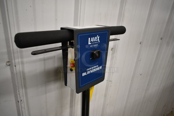 BRAND NEW SCRATCH AND DENT! Lavex B-1500-FP Metal Commercial 20" Heavy-Duty High Speed Dust-Control Burnisher with Floating Handle. 120 Volts, 1 Phase. Tested and Working! - Image 6 of 7