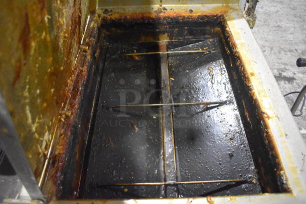 Anets BFF-18x26-B Stainless Steel Commercial Floor Style Natural Gas Powered Donut Fryer. 27x35x48 - Image 5 of 8