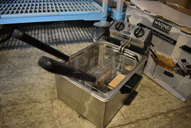 BRAND NEW SCRATCH AND DENT! Waring Stainless Steel Commercial Countertop Electric Powered Fryer w/ 2 Metal Fry Baskets. 208 Volts, 1 Phase. 13x24x12 - Image 2 of 7