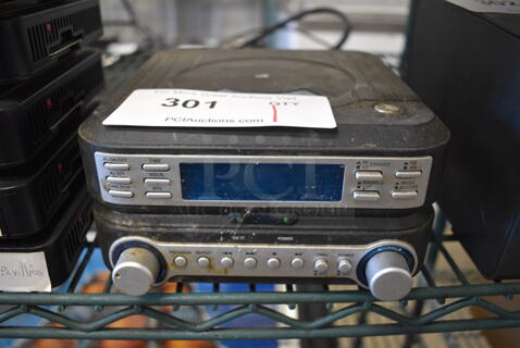 Radio. 7x7x4