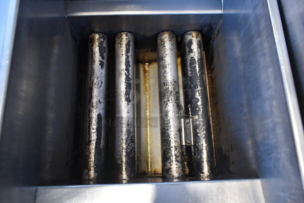 2014 Pitco Frialator 40D Stainless Steel Commercial Floor Style Natural Gas Powered Deep Fat Fryer on Commercial Casters. 115,000 BTU.  - Image 5 of 9