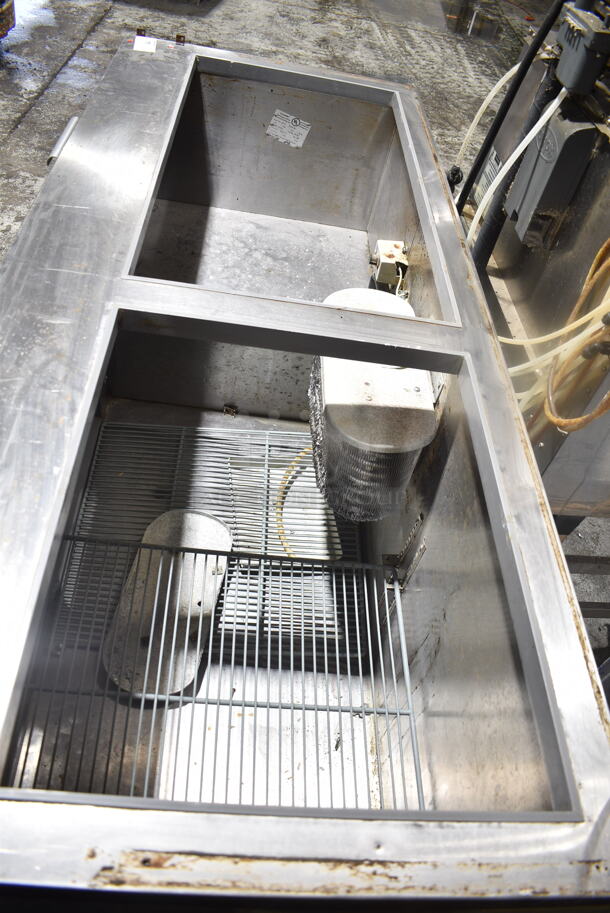 Leader LM 72 Stainless Steel Commercial Prep Table on Commercial Casters. 115 Volts, 1 Phase. Tested and Working! - Image 4 of 12