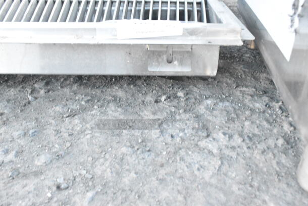 BRAND NEW SCRATCH AND DENT! Regency 600FT1296SS Stainless Steel Floor Trough.  - Image 5 of 6