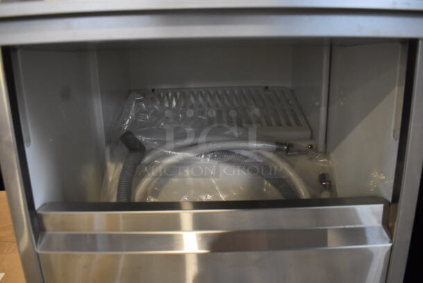 BRAND NEW SCRATCH AND DENT! Whynter FIM-450HS Stainless Steel Free Standing Electric Powered Ice Maker.115 V. Tested and Working!  - Image 4 of 6