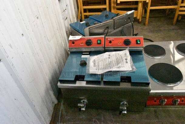 BRAND NEW SCRATCH AND DENT! 2023 Avantco 177F202 Stainless Steel Commercial Countertop Electric Powered 2 Bay Fryer w/ Lids and Metal Fry Baskets. 208-240 Volts, 1 Phase. - Image 2 of 8