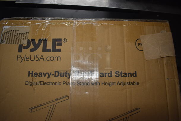 IN ORIGINAL BOX! Pyle Heavy Duty Keyboard Stand - Image 2 of 4