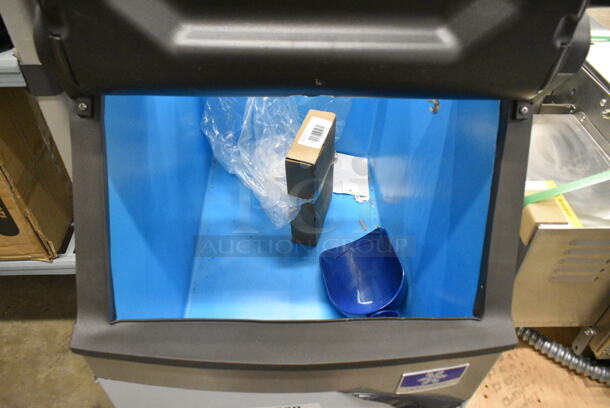 BRAND NEW SCRATCH AND DENT! Manitowoc D320 Stainless Steel Ice Storage Bin - 264 lb. - Image 9 of 10