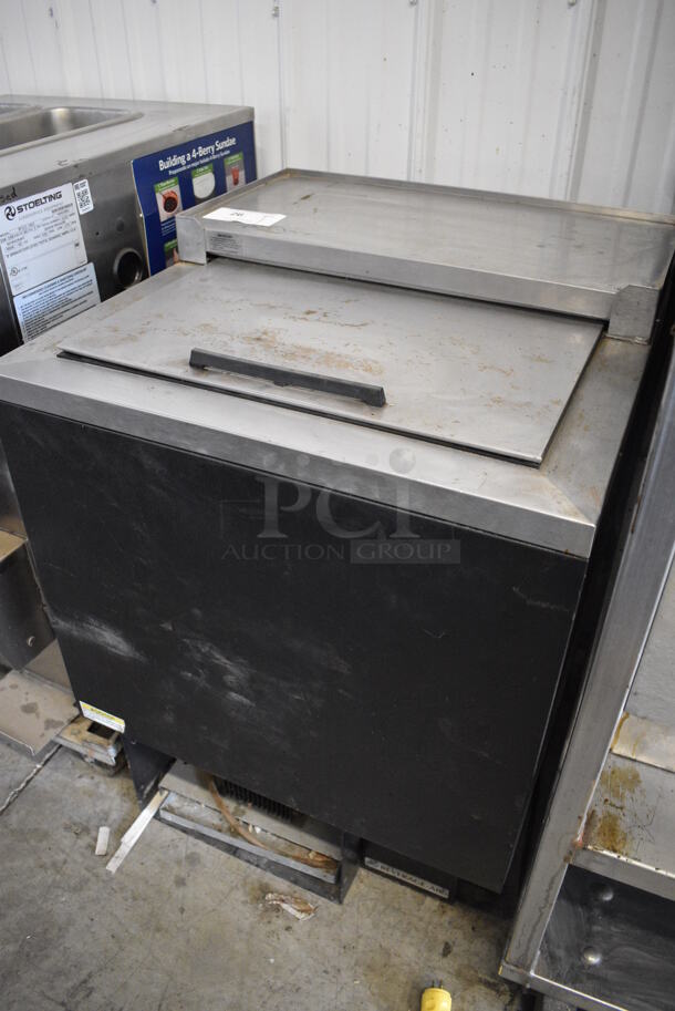 Beverage Air Model GF24L Stainless Steel Commercial Bottled Back Bar Cooler w/ Sliding Lid. 115 Volts, 1 Phase. 24x26x33.5. Tested and Working! - Image 5 of 7