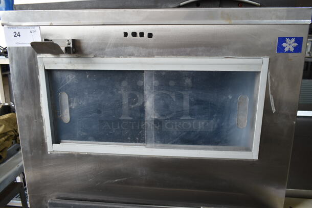 Manitowoc SY0854A Stainless Steel Commercial Ice Machine Head on Manitowoc B750 Stainless Steel Commercial Ice Bin. 208-230 Volts, 1 Phase. - Image 4 of 10