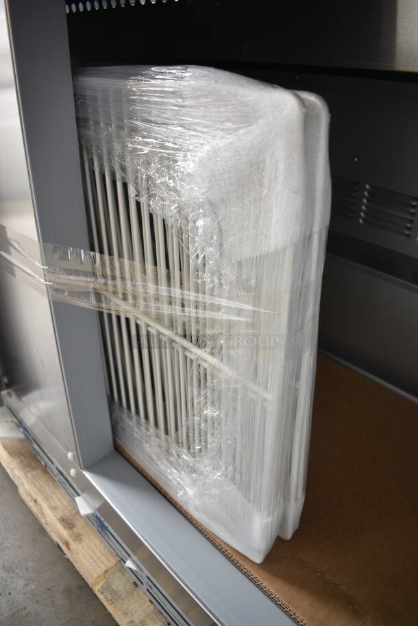 BRAND NEW SCRATCH AND DENT! Beverage Air SPE60HC-10 Stainless Steel Commercial Elite Series 60" 2 Door Refrigerated Sandwich Prep Table on Commercial Casters. 115 Volts, 1 Phase. Tested and Working! - Image 8 of 12