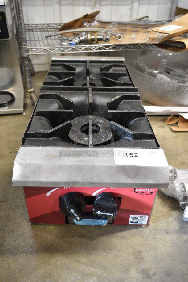 BRAND NEW SCRATCH AND DENT! Avantco 177CAGR212 Stainless Steel Commercial Countertop Natural Gas Powered 2 Burner Range. 50,000 BTU.  - Image 2 of 6