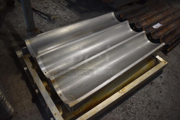 4 Metal Perforated 3 Loaf Baking Pans. 18x26x1. 4 Times Your Bid! - Image 2 of 3