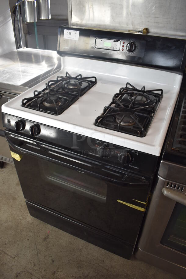 Kenmore 362.75581891 Metal Natural Gas Powered 4 Burner Range w/ Oven. 30x27x47 - Image 2 of 9