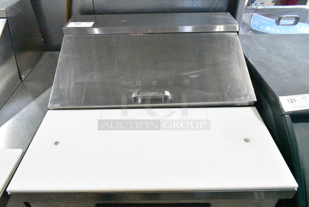 True TSSU-27-08 Stainless Steel Commercial Sandwich Salad Prep Table Bain Marie Mega Top on Commercial Casters. 115 Volts, 1 Phase. Tested and Powers On But Does Not Get Cold - Image 6 of 8