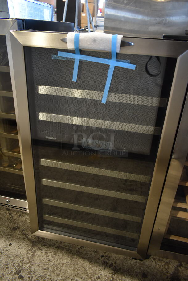 BRAND NEW SCRATCH AND DENT! Danby DWC286BLS Stainless Steel 20 Inch Wine Cooler 38 Bottle w/ Dual Temperature Zones and Reversible Door. 115 Volts, 1 Phase. Tested and Working! - Image 2 of 4