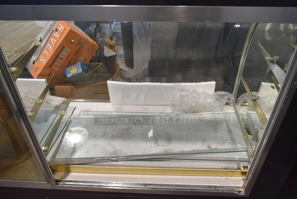 Display Concepts CCGAR Metal Commercial Floor Style Display Case Dry Merchandiser. 120 Volts, 1 Phase.  - Image 4 of 9