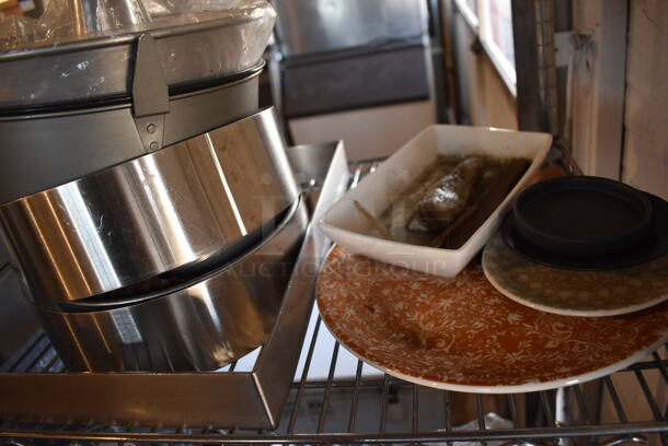 ALL ONE MONEY! Tier Lot of Various Items Including Baking Pans.  - Image 2 of 4