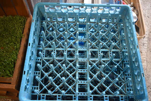 ALL ONE MONEY! Lot of 5 Poly Dish Caddies! 19.5x19.5x6 - Image 4 of 4