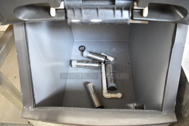 Manitowoc SD0322A Stainless Steel Commercial Ice Head on Manitowoc B320 Commercial Ice Bin. 115 Volts, 1 Phase.  - Image 2 of 6