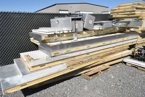 4 Walk In Boxes that Make 1 10'x40' Combo Box w/ Laneurop CLTEW28-3 200-230 Volt, 3 Phase Compressor, Copeland WJWL-0200-TAC-001 208/230 Volt, 3 Phase Compressor, Heatcraft HWN008H2B 208-230 Volts, 1 Phase Compressor, Heatcraft ADT090AK 115 Volt, 1 Phase Evaporator Fan, Heatcraft ADT104AK 115 Volt, 1 Phase Evaporator Fan, Heatcraft SM090AE 115 Volt, 1 Phase Evaporator Fan, Heatcraft SM156AE 115 Volts, 1 Phase Evaporator Fan. 4 Times Your Bid! Information Provided By The Consignor But Not Verified By PCI Auctions. Picture of the Unit Before Removal Is Included In the Listing. - Image 2 of 12