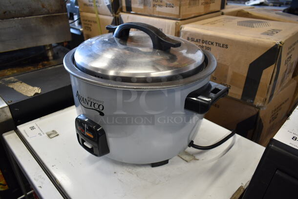Avantco 177RCA46 Metal Countertop Rice Cooker. 120 Volts, 1 Phase. Tested and Working! - Image 3 of 9