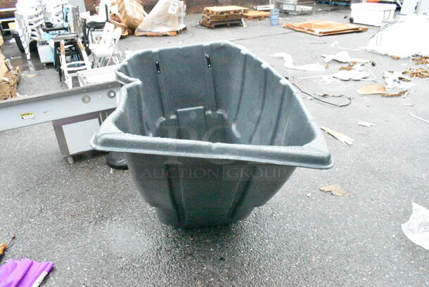 BRAND NEW SCRATCH AND DENT! Lavex 475AG102TBGY 1 Cubic Yard Gray Light-Duty Tilt Truck / Trash Cart (850 lb. Capacity) - Image 4 of 7