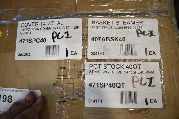 BRAND NEW SCRATCH AND DENT! Choice 471SP40QT 40 Qt. Standard Weight Aluminum Stock Pot w/ Choice 471SPC40 14 3/4" Aluminum Pot / Pan Cover and Winco 407ABSK40 40 Qt. Aluminum Stock Pot Steamer Basket - Image 4 of 4