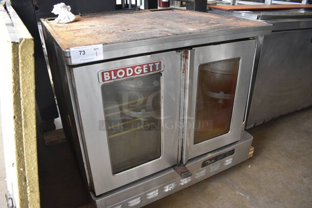 Blodgett Stainless Steel Commercial Natural Gas Powered Full Size Convection Oven w/ View Through Doors, Metal Oven Racks and Thermostatic Controls. 38x37x33 - Image 5 of 5