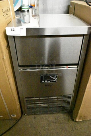 Deco Chef DCCIMMSLV Stainless Steel Ice Maker. 115 Volts, 1 Phase. 