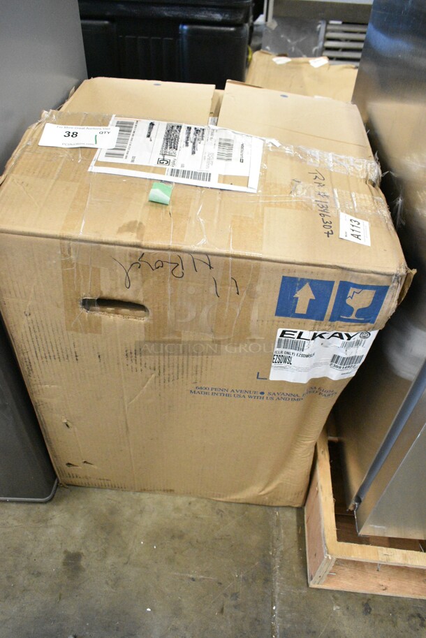 BRAND NEW SCRATCH AND DENT! Zurn Elkay EZSDWSLK ezH20 Light Gray Hands-Free Non-Filtered Bottle Filling Station with Drinking Fountain - Non-Refrigerated - Image 3 of 4
