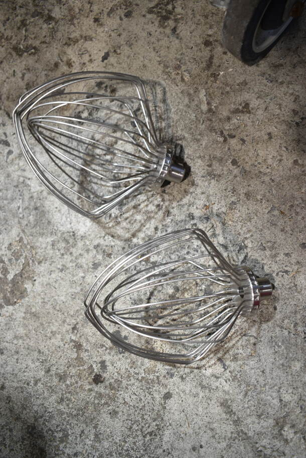 KitchenAid KG25H0XMC Metal Countertop 5 Quart Planetary Dough Mixer w/ Stainless Steel Mixing Bowl, 2 Whisks, Paddle, Dough Hook and Pastry Attachments. Tested and Does Not Power On - Image 5 of 11