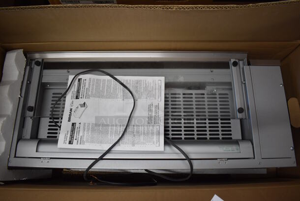 BRAND NEW SCRATCH AND DENT! Broan Elite 153004 30-Inch Under-Cabinet Slide-Out Range Hood w/ Light, Brushed Aluminum. Stock Picture Used For Gallery Picture. - Image 5 of 9