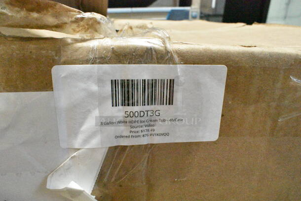 BRAND NEW SCRATCH AND DENT! Box of 40 Poly 3 Gallon White HDPE Ice Cream Tub - Image 4 of 4