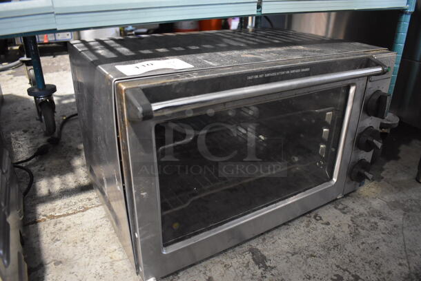 Waring WCO500 Stainless Steel Commercial Countertop Electric Powered Convection Oven. 120 Volts, 1 Phase. 24x17x14. Tested and Powers On But Does Not Get Warm - Image 3 of 7