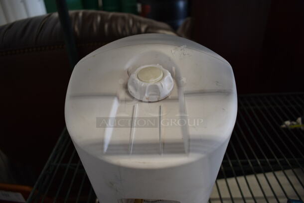 White Speaker. - Image 3 of 4