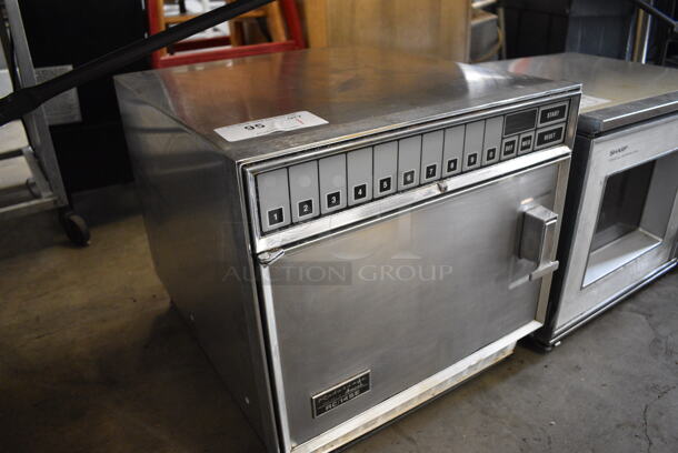 Amana Model RC/14SE Metal Commercial Countertop Microwave Oven. 18x21.5x18 - Image 3 of 4