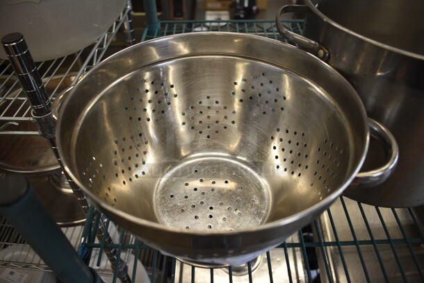 2 Various Metal Items; Colander and Stock Pot. 13x10x6.5, 12x10x8.5. 2 Times Your Bid! - Image 2 of 3