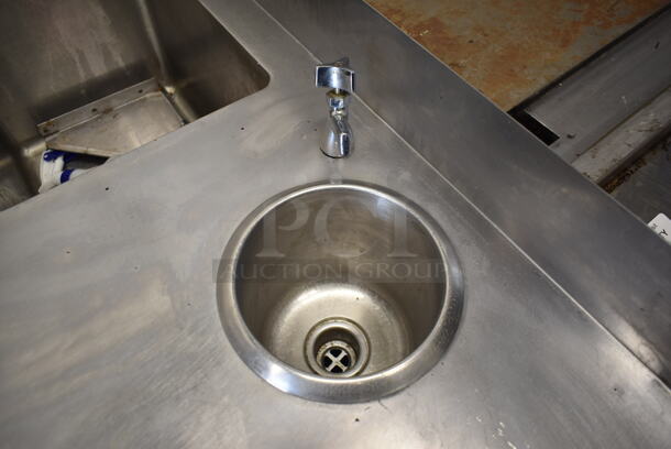 Stainless Steel Counter w/ Sink Bay, Faucet, Handles, Water Dipping Well and Refrigerated Drawer. Tested and Does Not Power On - Image 5 of 9